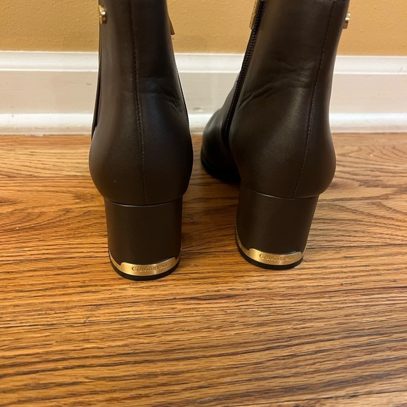 Calvin Klein Coffee Bean Brown Block Heel Chelsea Fioranna Boots Gold Size 6.5 - Picture 5 of 13